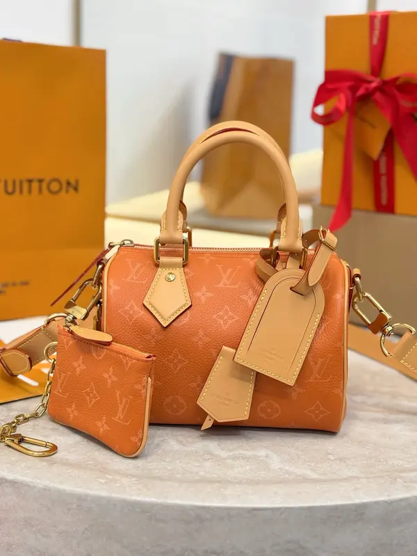 Louis Vuitton Speedy P9 Bandoulière 20 M28307 (22x14x17.5CM) — view 1 of 8